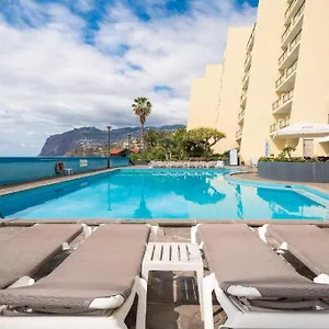 https://delightful-ocean-front-escape-atlantic-gardens-beach-414.madeira-islandshotels.com